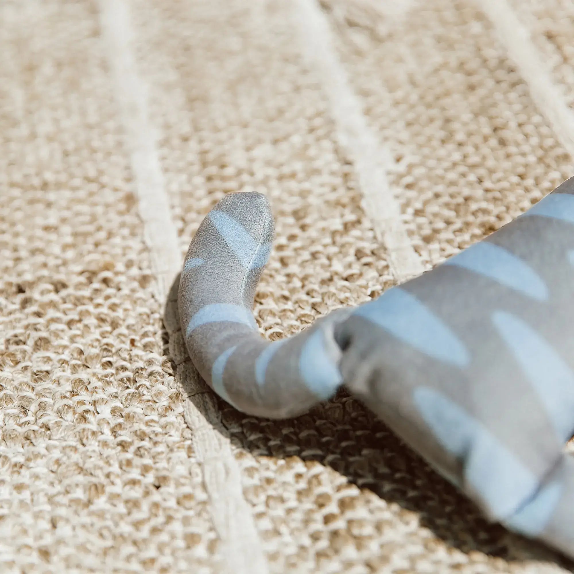 Cute Smiling Long Kawaii Cat Shaped Polyester Throw Pillow for Bed and Sofa Cute Smiling Long Kawaii Cat Shaped Polyester Throw Pillow for Bed and Sofa